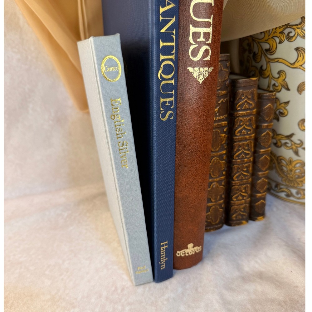 English‎ Silver Book-Vintage